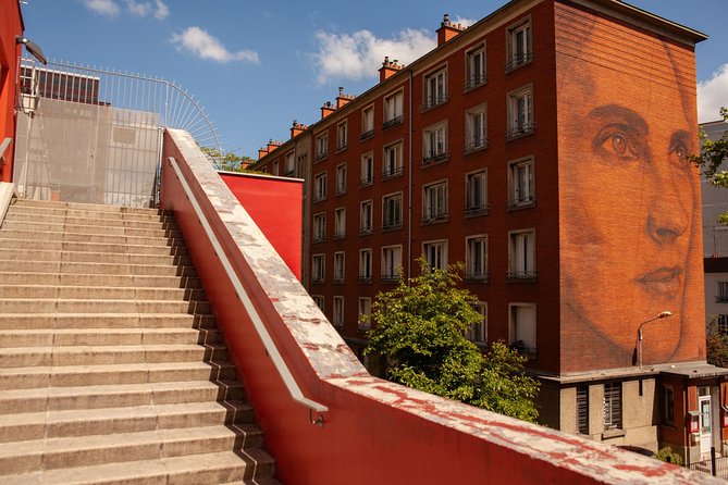 Street Art tour in Paris - Discover Paris murals ! - Stop 1 at Galerie Itinerrance: murals you can frame, context you can remember