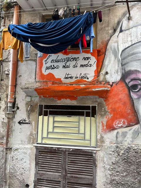 Street art tour of the Spanish Quarters & Maradona idol - The mural count that matters: seeing meaning, not just color