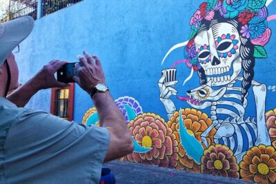 Street Art Tour With An Artist in Oaxaca - Stop 1: Los Arquitos de Xochimilco and What a Neighborhood’s Past Adds