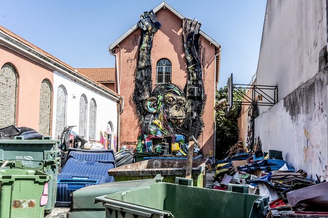 Street Art - Tuk Tuk Tour - Stop Two: Marvila’s Off-the-Beaten-Path Street Art