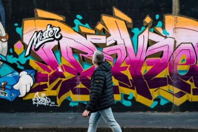 Street Art&Urban Vibes in Milan’s Most Exciting Rising Areas - Getting Started at Scaringi Pastry Shop (and Keeping the Pace)