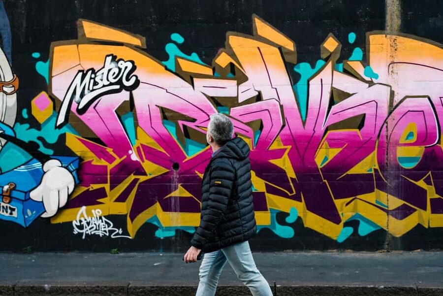 Street Art&Urban Vibes in Milan’s Most Exciting Rising Areas - Getting Started at Scaringi Pastry Shop (and Keeping the Pace)
