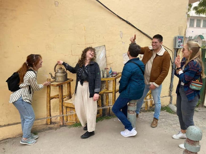 Street Art Walk with Chai & Snack - Meeting at Gupt Dwar and the walk’s easy rhythm
