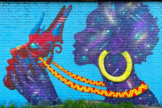 Street Art Walking Tour, private local Dutch guide - Why a Private Street Art Route Beats Random Wandering