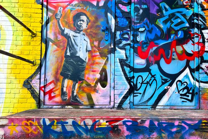 Street Art Walking Tour, private local Dutch guide - Grachtengordel-West and the Ring of Canals: Street Art on a UNESCO Stage