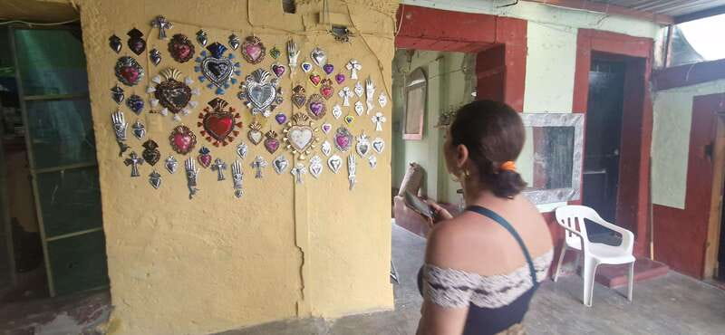 Street Art with an artist - Learning Oaxacan techniques and symbolism on the street
