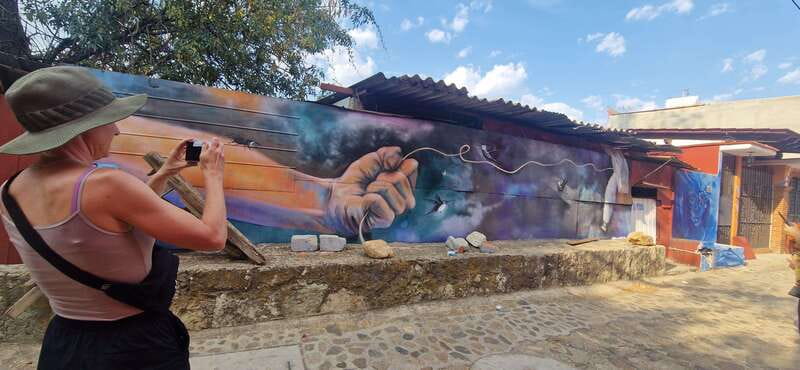 Street Art with an artist - The workshop finish: your woodblock-print moment