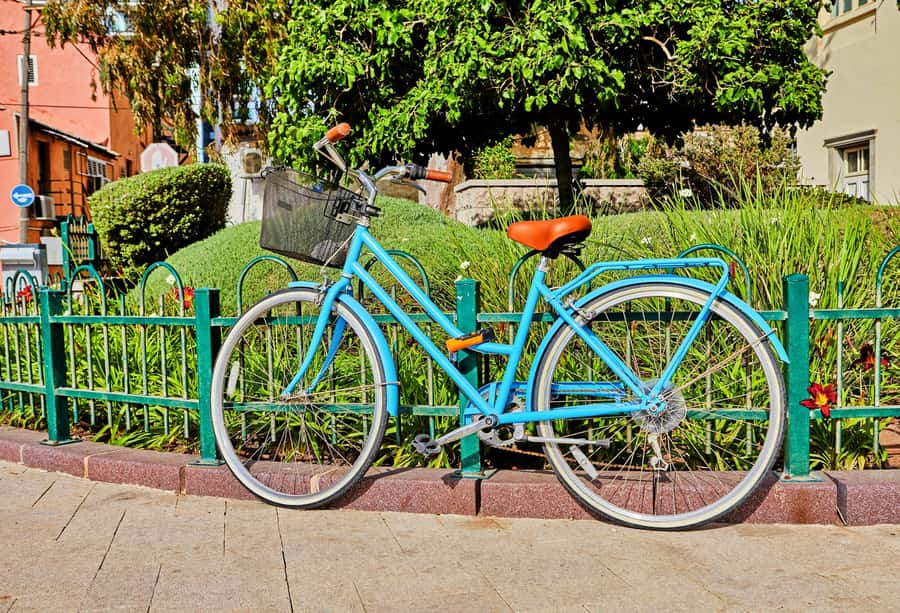 Tel Aviv: Florentin Saturday Walking Tour - Neve Tzedek for 1.5 hours: restored homes and early urban elegance