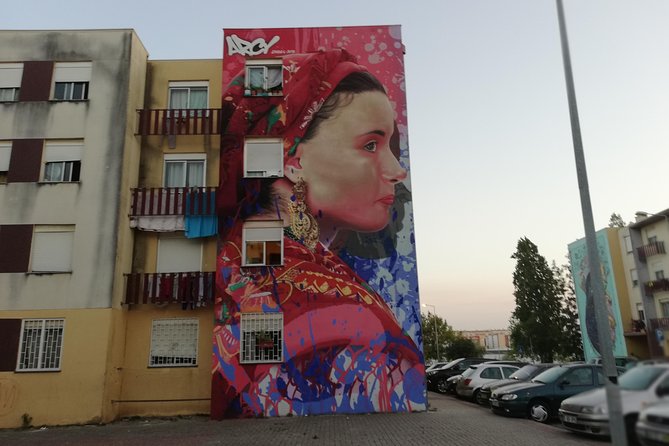 The Real Lisbon Street Art Private Guided Tour by Minivan - Best For Families, First-Timers, and Photo Hunters