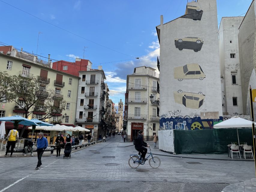 Valencia: Street Art Tour on Bicycle, E-Bike or E-Step - E-Bike or Classic Bike: Choosing What Feels Right