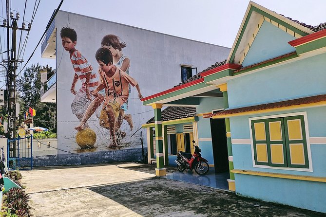 Visiting Tam Thanh mural village - Mother Thu monument - Price and logistics: is $51.80 good value for 4 hours?