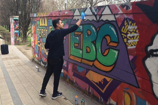 Workshop Graffiti Mural - Group size and language: where the experience can swing