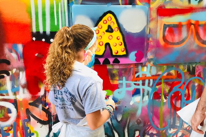 Wynwood Graffiti Experience - Your instructor makes it click: Frankie and Emily styles