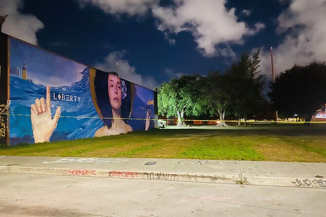 Wynwood Graffiti Golf Cart Tour After Dark - Where the tour starts: finding 413 NW 27th St and meeting smoothly