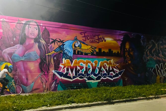 Wynwood Graffiti Golf Cart Tour After Dark - Stop 1: Wynwood Brewing Company and the story behind microbreweries